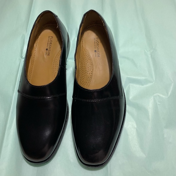 FLORSHEIM Slip on Black Shoes for Men Sz 7.5 - Picture 2 of 10